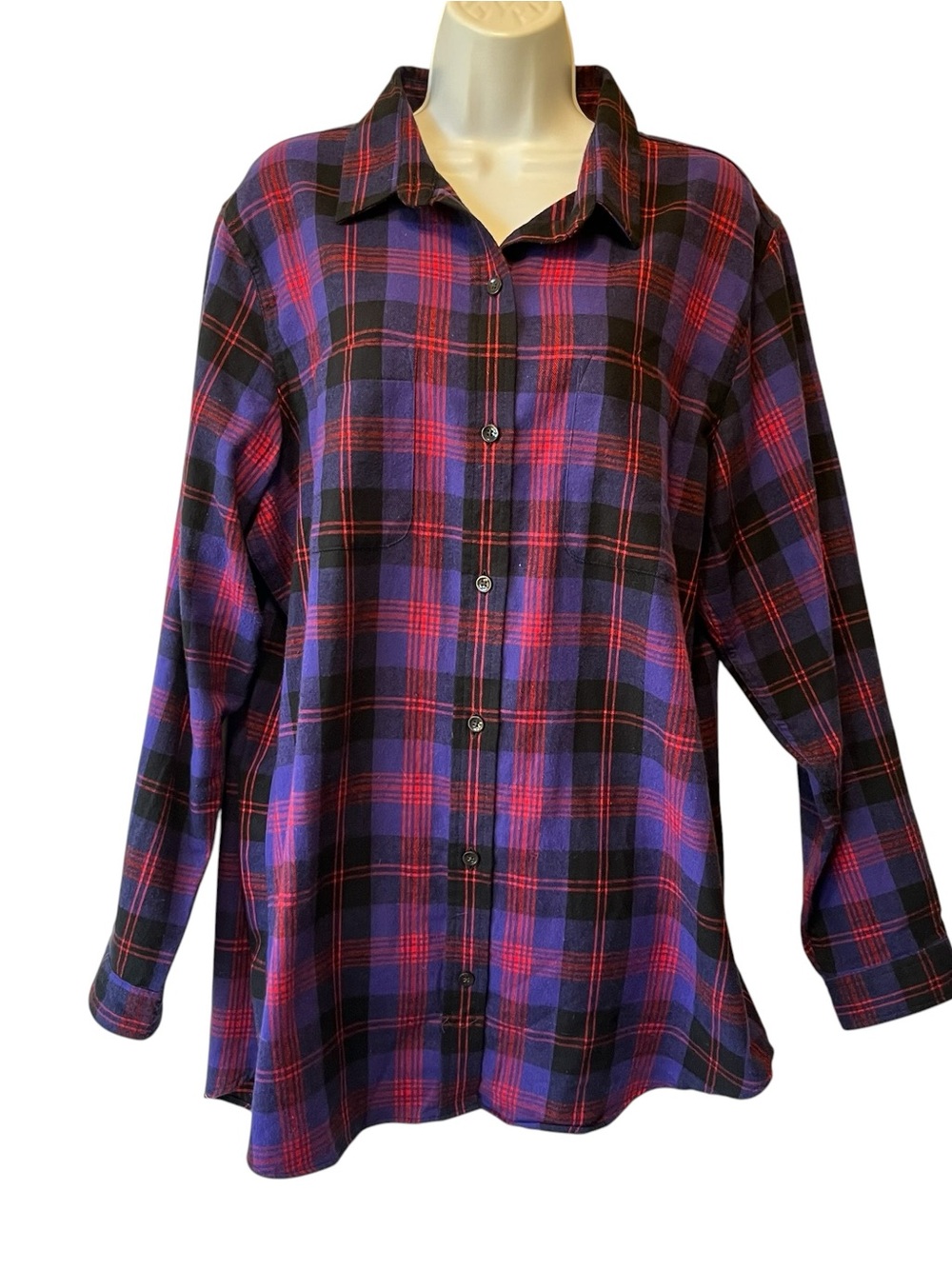 LL Bean Relaxed fit flannel shirt XL Violet Red plaid 100% Cotton Button up top